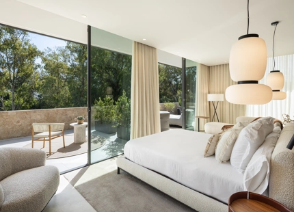 ELEGANT CONTEMPORARY VILLA IN LA CERQUILLA, NUEVA ANDALUCÍA