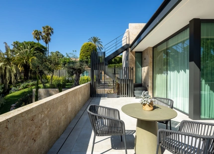 ELEGANT CONTEMPORARY VILLA IN LA CERQUILLA, NUEVA ANDALUCÍA