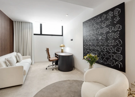 ELEGANT CONTEMPORARY VILLA IN LA CERQUILLA, NUEVA ANDALUCÍA