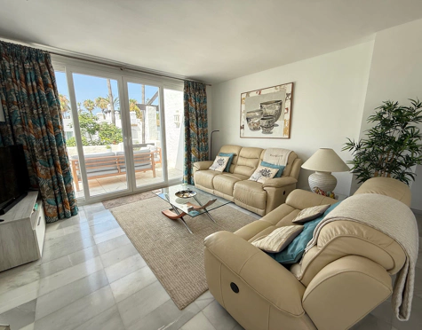 Ático en venta en Alcazaba Beach, Estepona East
