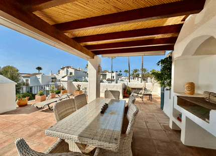 LUXURIOUS PENTHOUSE IN PREMIER BEACHFRONT URBANISATION