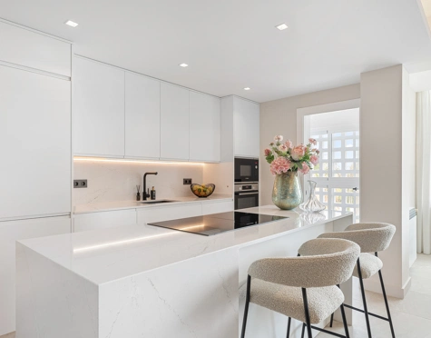 Penthouse for sale in Nueva Andalucia, Marbella