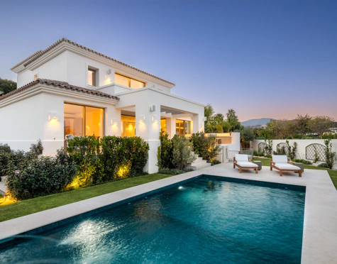 STUNNING MEDITERRANEAN VILLA BY JORGE RINCÓN WONG IN LA QUINTA
