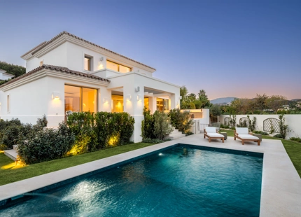 STUNNING MEDITERRANEAN VILLA BY JORGE RINCÓN WONG IN LA QUINTA