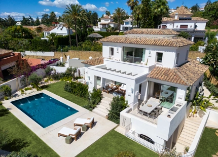 STUNNING MEDITERRANEAN VILLA BY JORGE RINCÓN WONG IN LA QUINTA