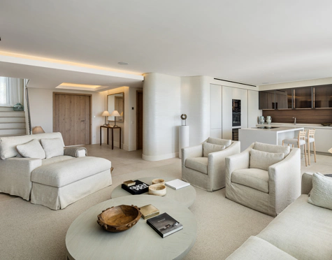 Villa for sale in La Quinta, Benahavis
