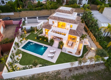 STUNNING MEDITERRANEAN VILLA BY JORGE RINCÓN WONG IN LA QUINTA