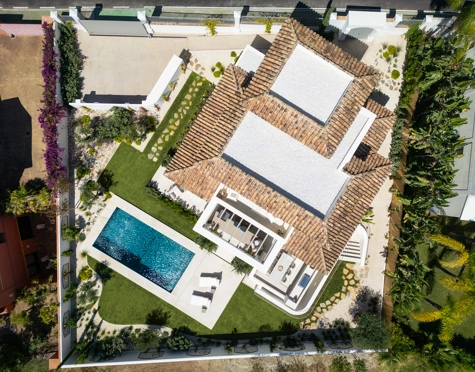 Villa for sale in La Quinta, Benahavis