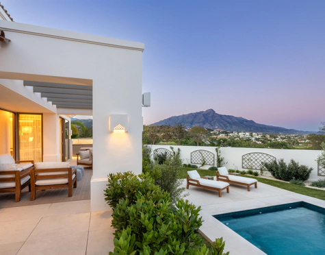 Villa for sale in La Quinta, Benahavis