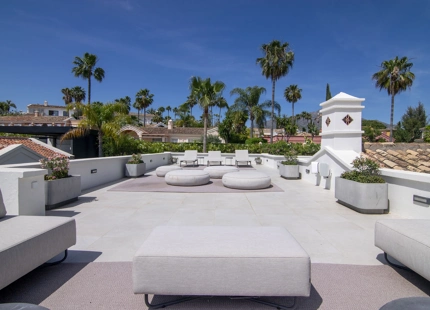 VILLA EXCEPTIONAL EN NUEVA ANDALUCIA