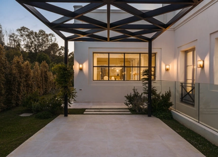 IMPRESIONANTE VILLA EN NUEVA ANDALUCÍA