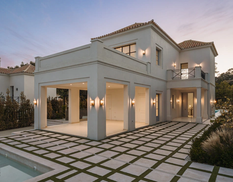 Villa en venta en La Cerquilla, Nueva Andalucia