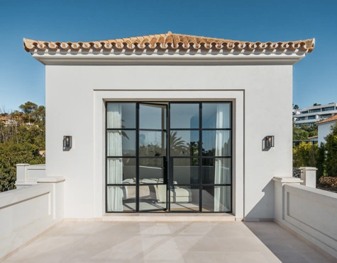 Villa en venta en La Cerquilla, Nueva Andalucia