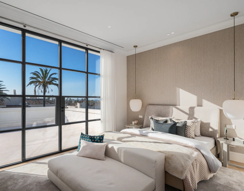 Villa en venta en La Cerquilla, Nueva Andalucia