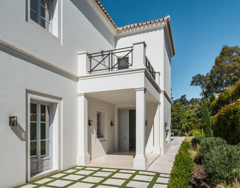 Villa en venta en La Cerquilla, Nueva Andalucia