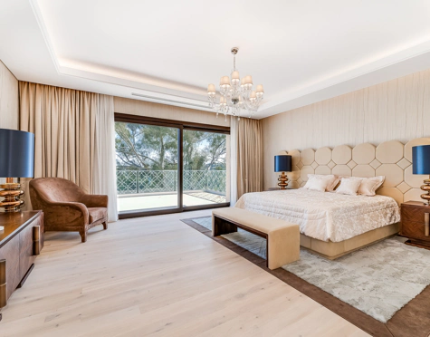 Villa en venta en Nueva Andalucia, Marbella
