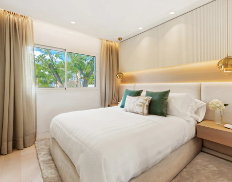Duplex Penthouse for sale in Puente Romano, Marbella Golden Mile