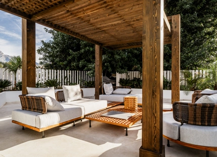 VILLA ESTÉTICA EN VENTA CERCA DE PUERTO BANÚS, MARBELLA