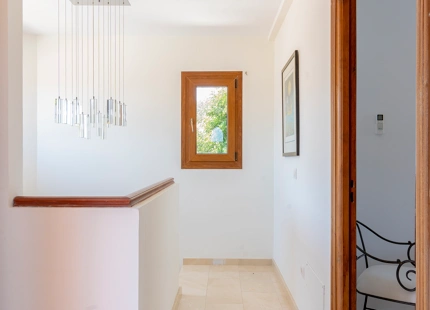 VILLA ESPLENDIDA DE ESTILO ANDALUZ EN VENTA EN VALLE ROMANO, ESTEPONA
