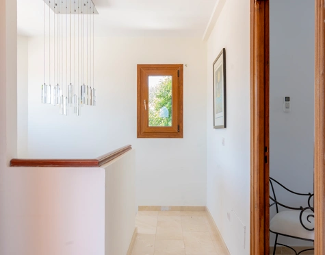 Villa for sale in Valle Romano, Estepona West