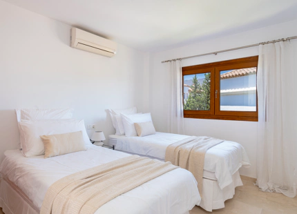 VILLA ESPLENDIDA DE ESTILO ANDALUZ EN VENTA EN VALLE ROMANO, ESTEPONA