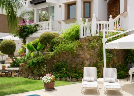VILLA ESPLENDIDA DE ESTILO ANDALUZ EN VENTA EN VALLE ROMANO, ESTEPONA