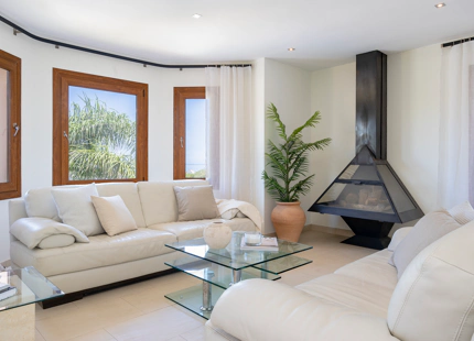 VILLA ESPLENDIDA DE ESTILO ANDALUZ EN VENTA EN VALLE ROMANO, ESTEPONA