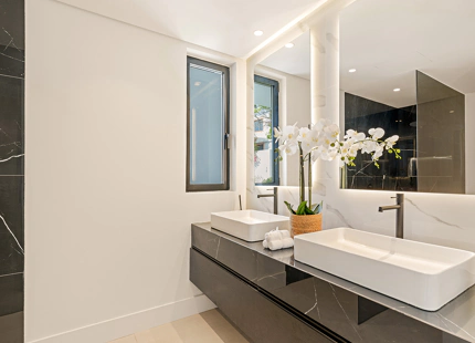 VILLA EXCLUSIVA EN VENTA EN LAS BRISAS, NUEVA ANDALUCIA 