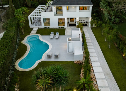 VILLA EXCLUSIVA EN VENTA EN LAS BRISAS, NUEVA ANDALUCIA 