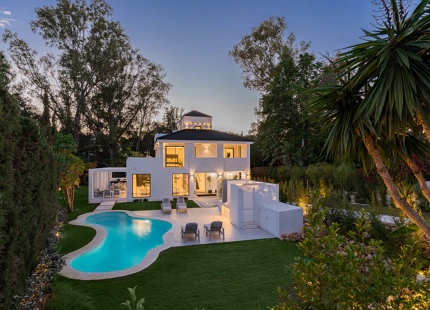 VILLA EXCLUSIVA EN VENTA EN LAS BRISAS, NUEVA ANDALUCIA 