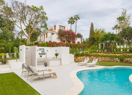 VILLA EXCLUSIVA EN VENTA EN LAS BRISAS, NUEVA ANDALUCIA 