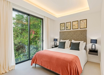VILLA EXCLUSIVA EN VENTA EN LAS BRISAS, NUEVA ANDALUCIA 