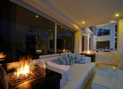 MODERN FRONTLINE GOLF VILLA FOR SALE IN NUEVA ANDALUCÍA, MARBELLA
