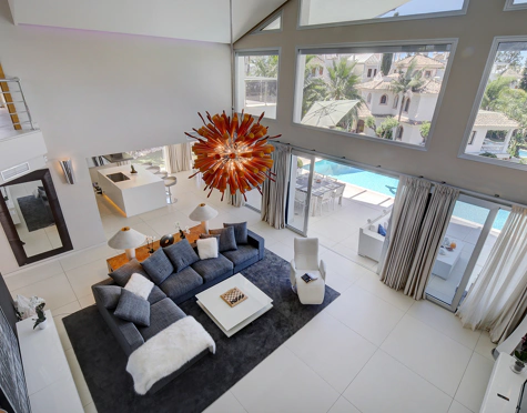 Villa for sale in Los Naranjos Golf, Nueva Andalucia