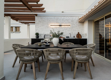 ÁTICO DÚPLEX OPULENTO CON VISTAS AL MAR EN VENTA EN NUEVA ANDALUCÍA, MARBELLA