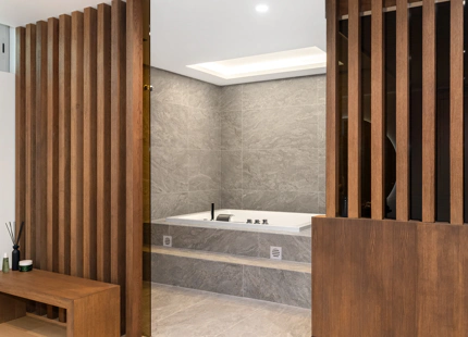 VILLA CONVENIENTE CON PISCINA DE INMERSIÓN EN VENTA EN SAN PEDRO DE ALCÁNTARA