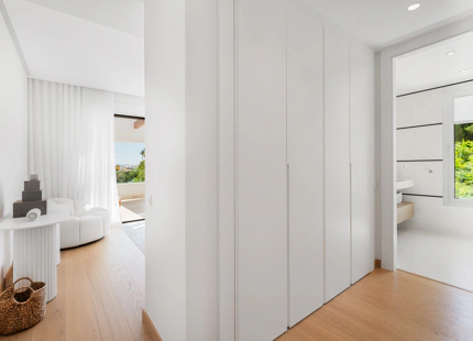 VILLA CONVENIENTE CON PISCINA DE INMERSIÓN EN VENTA EN SAN PEDRO DE ALCÁNTARA