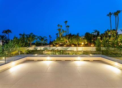 NEWLY BUILT VILLA FOR SALE IN NUEVA ANDALUCIA