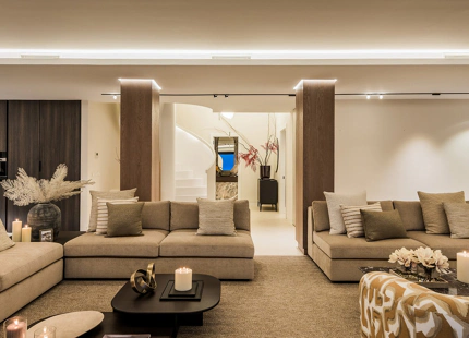 IMPRESIONANTE ÁTICO DÚPLEX EN PRIMERA LÍNEA EN VENTA EN RÍO REAL, MARBELLA