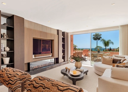 ÁTICO DÚPLEX MODERNO EN PRIMERA LÍNEA DE PLAYA EN VENTA EN MARBELLA ESTE