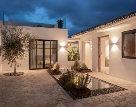 Villa for sale in Nueva Andalucia, Marbella