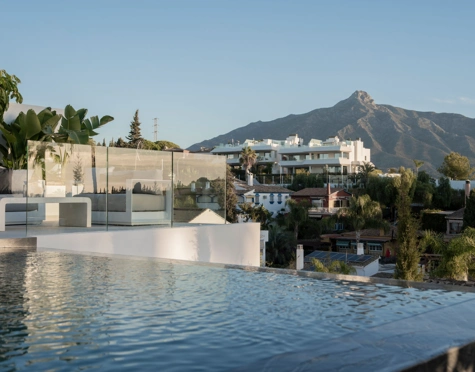 Villa for sale in Nueva Andalucia, Marbella