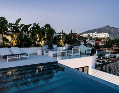 Villa for sale in Nueva Andalucia, Marbella