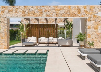 ESPLENDIDA VILLA JUNTO A LA PLAYA EN CORTIJO BLANCO, SAN PEDRO DE ALCÁNTARA