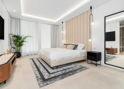 ESPLENDIDA VILLA JUNTO A LA PLAYA EN CORTIJO BLANCO, SAN PEDRO DE ALCÁNTARA