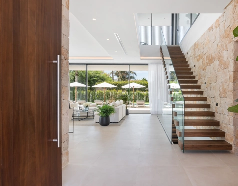 Villa for sale in Cortijo Blanco, San Pedro de Alcantara