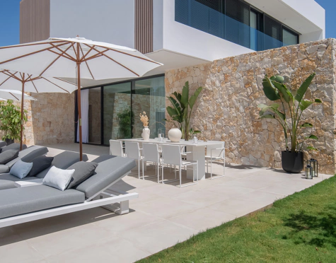 Villa for sale in Cortijo Blanco, San Pedro de Alcantara