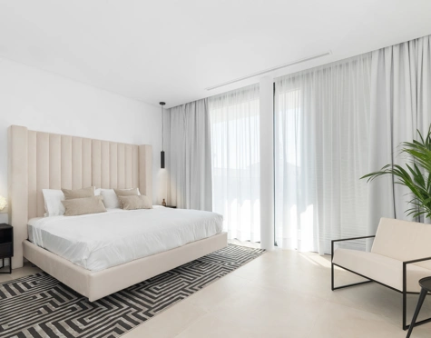 Villa for sale in Cortijo Blanco, San Pedro de Alcantara