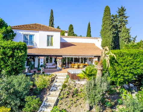 VILLA CAMPESTRE EN VENTA EN EL NEW GOLDEN MILE, ESTEPONA