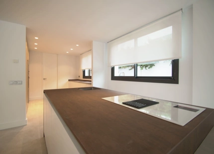 ESPECTACULAR VILLA RECIENTEMENTE RENOVADA EN LAGOMAR, NUEVA ANDALUCÍA
